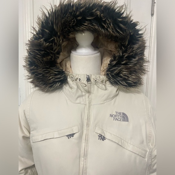 The North Face EUC women's M long arctic down parka with faux fur lined hood - Picture 14 of 16